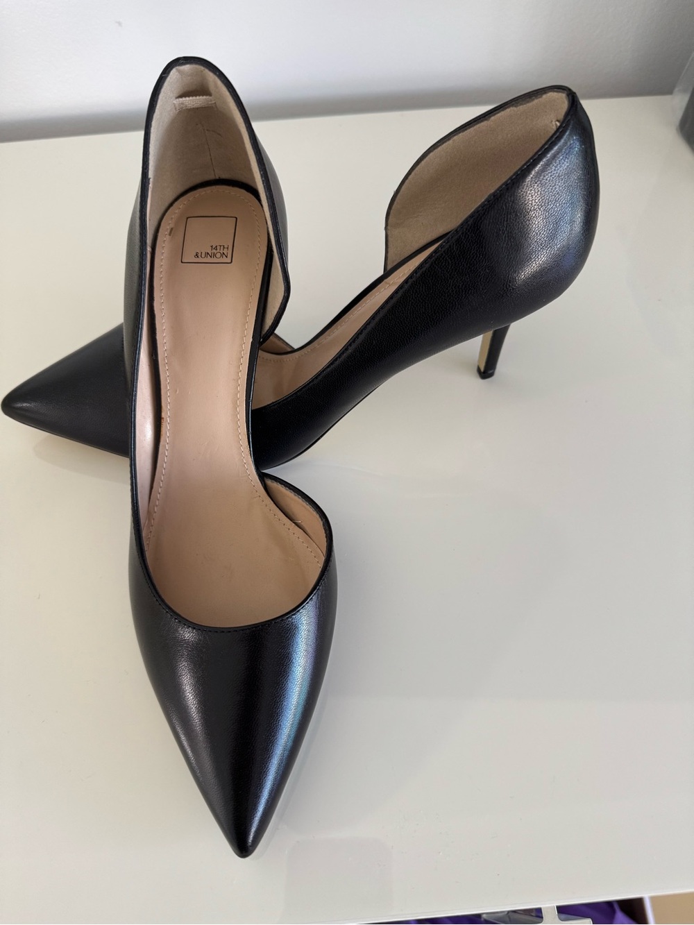 14th & UNION Black Leather Pointed Toe Pump. NEW. Size 9 1/2 M